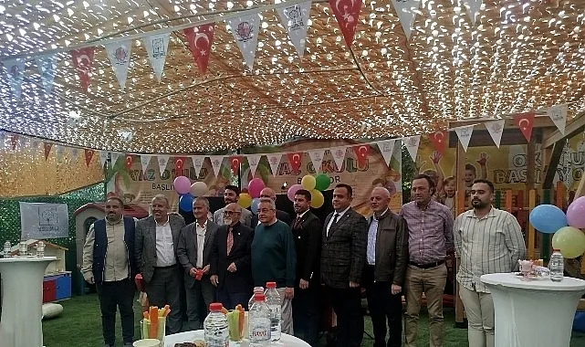 Ege Üniversitesi İletişim Fakültesi Emekli Öğretim Üyesi, Duayen Gazeteci Oğuzhan