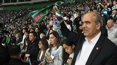  Osmangazi Belediye Başkanı Erkan Aydın, yeni nesilleri Bursaspor’lu yapmak için