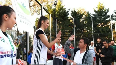 Osmangazi Belediyesi, 29 Ekim Cumhuriyet Bayramı etkinlikleri kapsamında 3x3 Basketbol