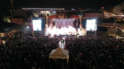 Osmangazi Belediyesi, 29 Ekim Cumhuriyet Bayramı kutlamaları kapsamında muhteşem bir