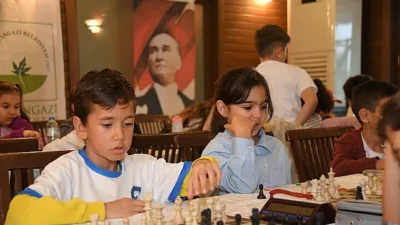 Osmangazi Belediyesi, Cumhuriyet’in 102’nci yılı kutlamaları kapsamında düzenlenen 29 Ekim