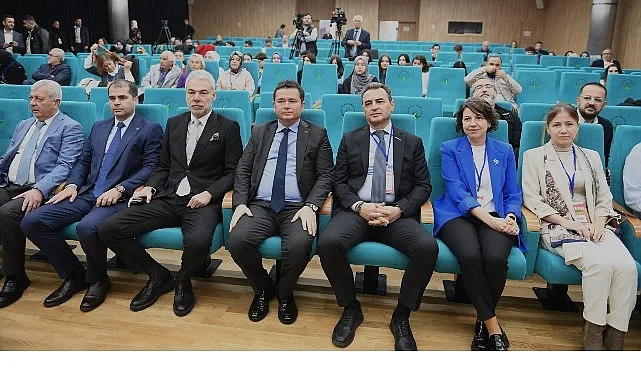  Osmangazi Belediyesi, iş ve hayatın diğer alanlarında başarılı olmuş girişimcileri