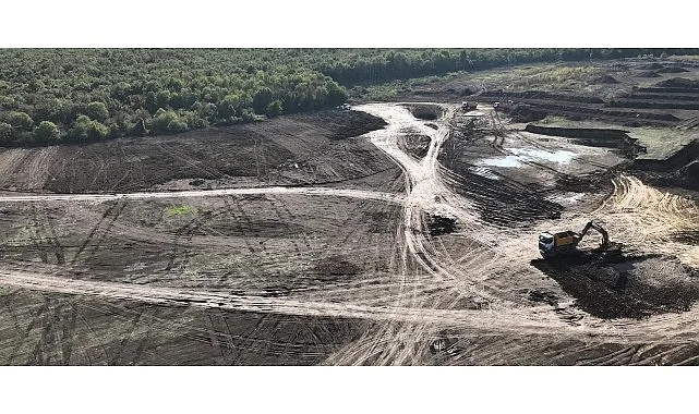 Kocaeli Büyükşehir Belediyesi ekipleri, Uluslararası Kocaeli Fuar Merkezi’ndeki altyapı ve