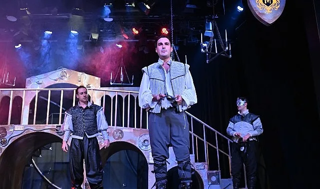 Manisa Büyükşehir Belediyesi Şehir Tiyatrosu, yeni sezonuna dünya edebiyatının en