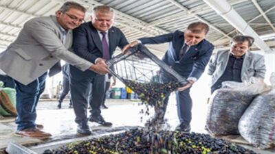 İzmir Büyükşehir Belediye Başkanı Dr. Cemil Tugay, Bademler Köyü Tarımsal