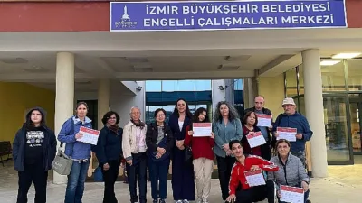 Singapur'dan gelen Art Terapist Siew Tin Ang, İzmir Büyükşehir Belediyesi