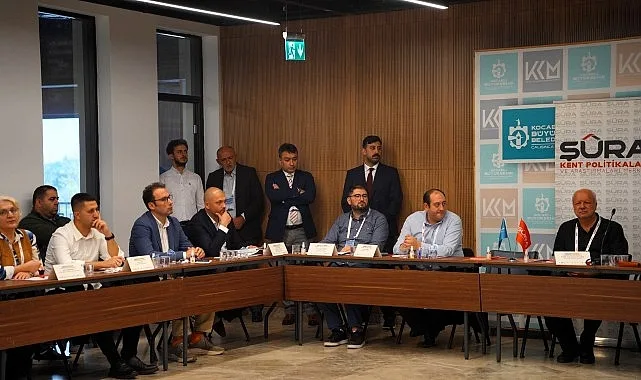 Kocaeli Büyükşehir Belediyesi, kentte bulunan toplu taşıma, servis ve ticari