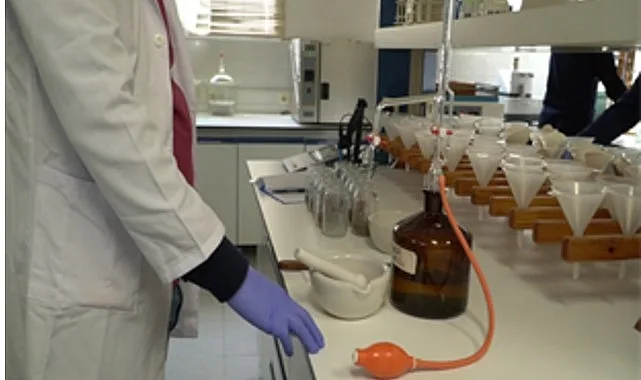 İzmir Büyükşehir Belediyesi, hem üreticinin gelirinin artmasını hem de doğanın