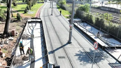 Konforlu ve kesintisiz ulaşım ağını büyüten Kocaeli Büyükşehir Belediyesi, tramvay