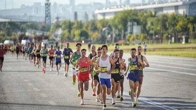 Ankara, bu yıl üçüncü kez düzenlenen Runkara Yarı Maratonu ile