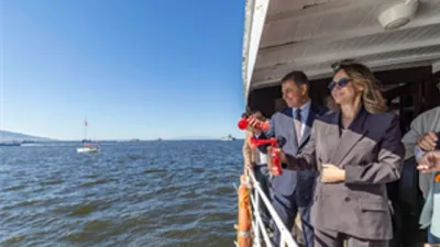 İzmir Büyükşehir Belediye Başkanı Dr. Cemil Tugay, 29 Ekim Cumhuriyet