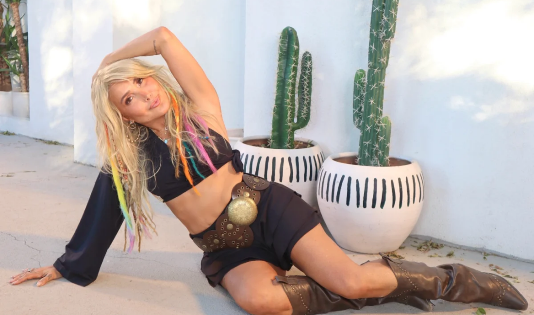 90’lar Türkçe popunun öncülerinden Yonca Evcimik, uzun bir aradan sonra