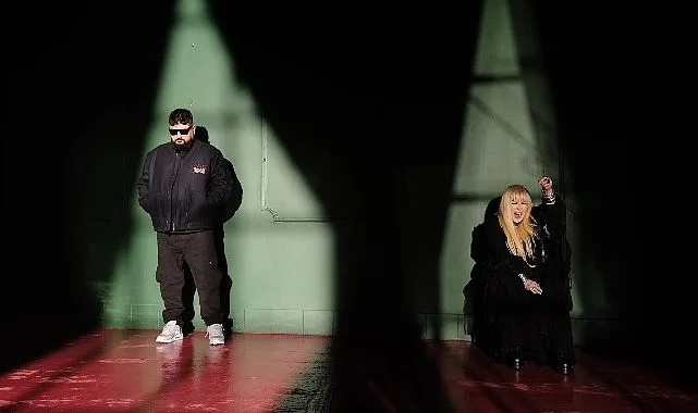 Türk müziğinin usta ismi Zerrin Özer ile rap müziğin başarılı