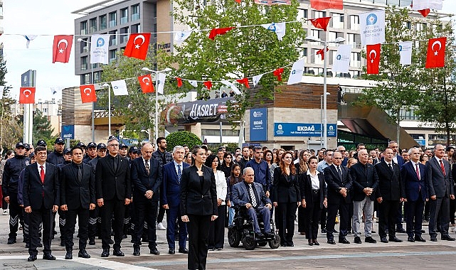 Cumhuriyetimizin kurucusu Gazi Mustafa Kemal Atatürk, ebediyete intikalinin 87. yıldönümünde