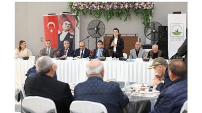 Osmangazi Belediye Başkanı Erkan Aydın, vatandaşların istek ve taleplerini dinlemek,