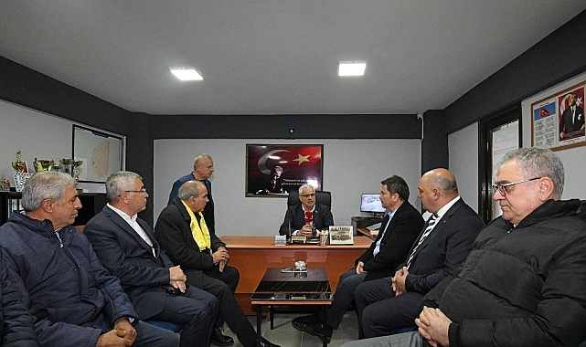 Osmangazi Belediye Başkanı Erkan Aydın, mahalle ziyaretleri kapsamında İstiklal Mahallesi