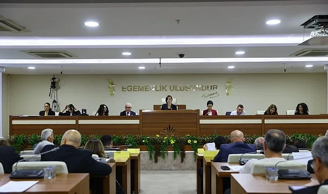 Karabağlar Belediyesi Kasım Ayı Meclisi’nin birinci oturumu, Belediye Başkanı Helil