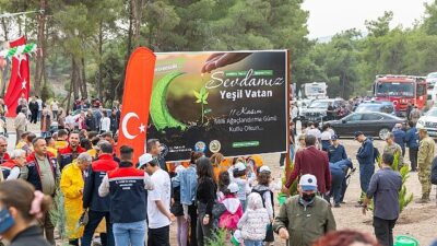 Mersin Yenişehir Belediye Başkanı Abdullah Özyiğit, 11 Kasım Milli Ağaçlandırma