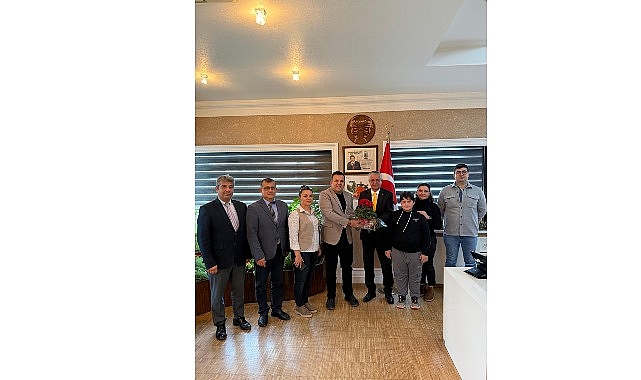 Kemer Belediye Başkan Yardımcısı Semih Top, 24 Kasım Öğretmenler Günü