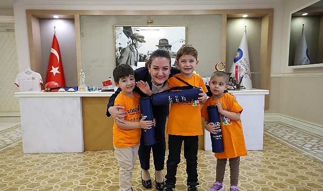 Antalya Büyükşehir Belediyesi Başkan Vekili Büşra Özdemir, Lösemili Çocuklar Farkındalık