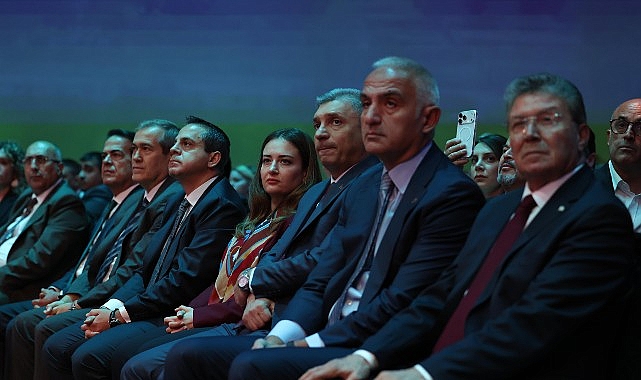 Antalya Büyükşehir Belediyesi Başkan Vekili Büşra Özdemir, Akdeniz Turistik Otelciler