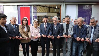 Bayraklı Belediyesi, eğitimde fırsat eşitliğini güçlendirmek ve gençlerin geleceğine yatırım