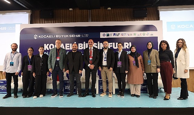 Kocaeli Bilişim Fuarı, son gününde de teknoloji meraklılarını ağırlamaya devam