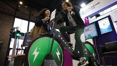 Kocaeli Büyükşehir Belediyesi’nin ev sahipliğinde Kongre Merkezi’nde düzenlenen Kocaeli Bilişim