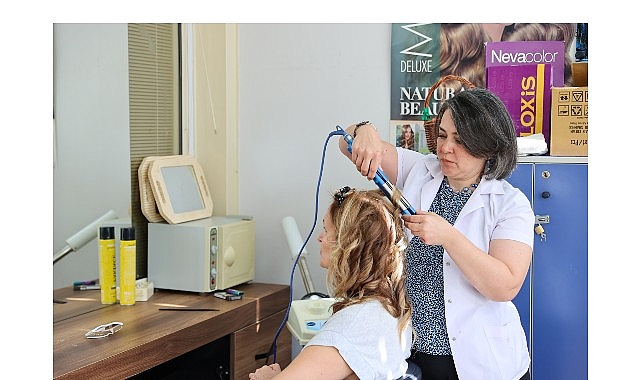 Buca Belediyesi, kadın istihdamını güçlendirmek için meslek edindirme kurslarını yıl