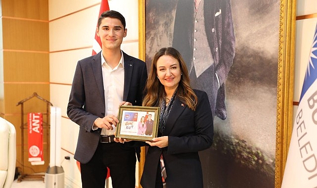 Kemer Belediyesi Gençlik Meclisi Başkanı Mehmet Yalın Erdal, Antalya Büyükşehir