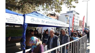 Aydın Büyükşehir Belediye Başkanı Özlem Çerçioğlu, Ata Tohumlarını Germencik'te vatandaşlarla