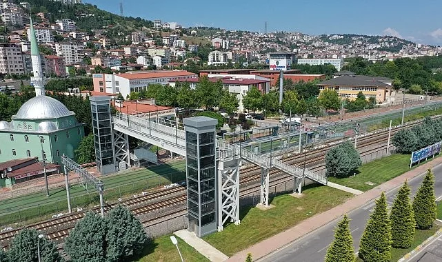 Kocaeli Büyükşehir Belediyesi, yaya ulaşımında güvenliği ve konforu artırmak amacıyla