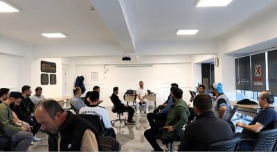 Kurum içi eğitim faaliyetleri ile personellerinin gelişimine katkı sunan Kocaeli