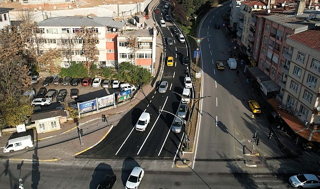 Kocaeli Büyükşehir Belediyesi, İzmit’in sık kullanılan Santral Rampası’nın iniş bölümünde