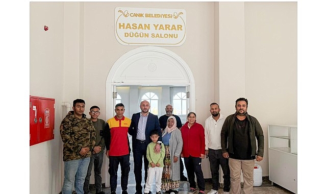 Canik Belediyesi, Samsun'un sevilen sokak sanatçısı Cümbüşçü Hasan'ın adını, hatıralarıyla