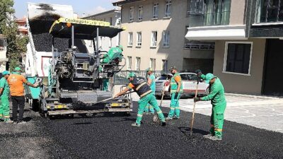 Çankaya Belediyesi asfalt çalışmalarına ara vermeden devam ediyor. İlçe genelinde
