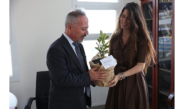 Çeşme’de 24 Kasım Öğretmenler Günü, gün boyu süren törenler ve