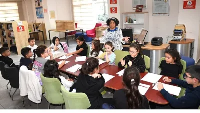 Osmangazi Belediyesi’nin hayata geçirdiği Küçük Yazarlar Atölyesi’ne katılan çocuklar, oyunlar