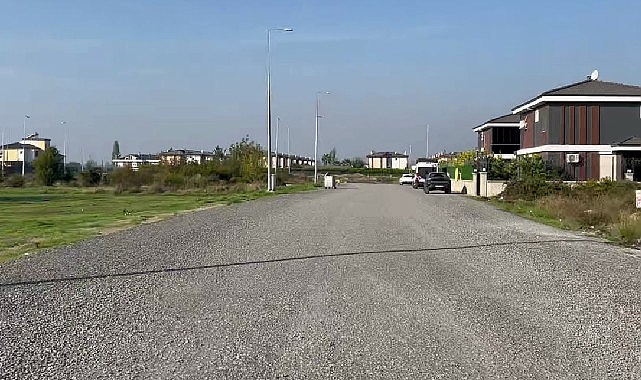 Edremit Belediyesi, ilçenin dört bir yanında sürdürdüğü altyapı ve üstyapı