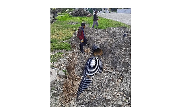 Edremit Belediyesi, kış mevsiminde yaşanabilecek olumsuzlukların önüne geçmek amacıyla sahadaki