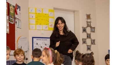 Başak Köse, henüz 4 yaşındayken İzmir Büyükşehir Belediyesi’ne bağlı ve