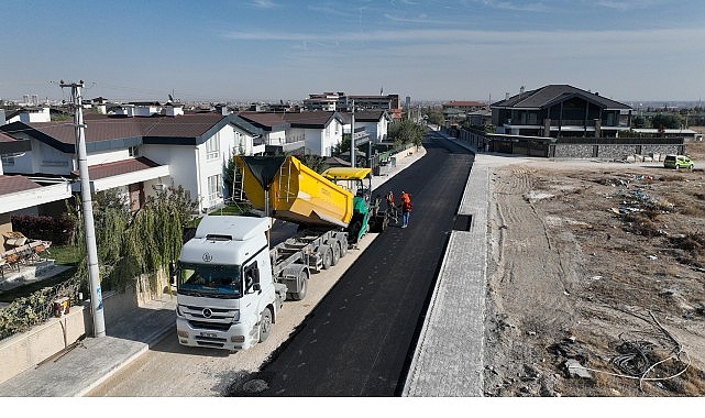 Selçuklu Belediyesi ilçenin altyapısını güçlendirmeye yönelik çalışmalarına devam ediyor. Erenköy