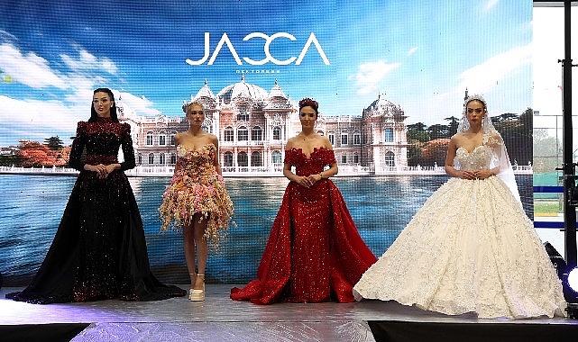 Kocaeli Büyükşehir Belediyesi’nin destekleriyle düzenlenen 3. Evlilik Fuarı’nda evlenecek çiftler