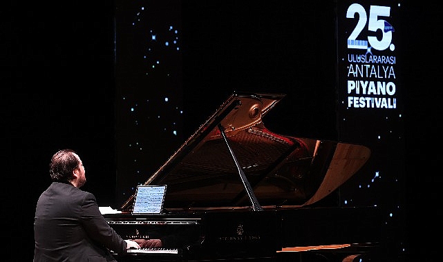 ​Antalya Büyükşehir Belediyesi ev sahipliğinde düzenlenen 25. Uluslararası Antalya Piyano