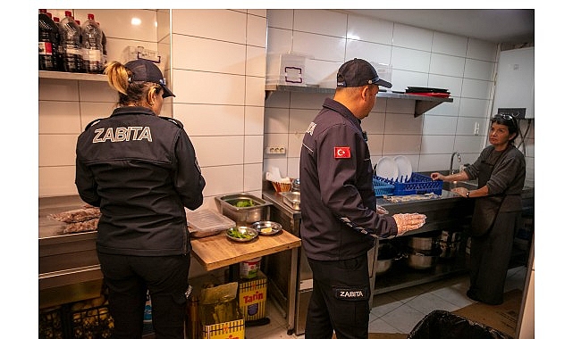 Güzelbahçe Belediyesi Zabıta Müdürlüğü ekipleri, ilçedeki restoran ve yeme-içme işletmelerinde