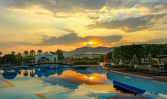 Hilton Dalaman Sarıgerme Resort & Spa, Dalaman Nehri ile Akdeniz’in