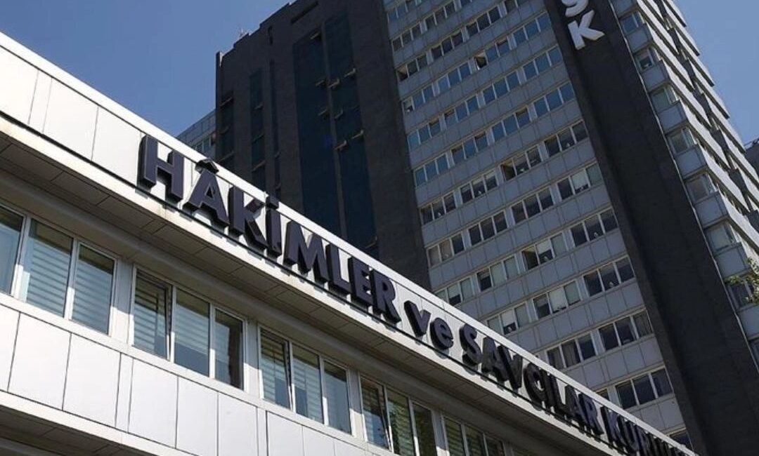 Resmî Gazete’nin bugünkü sayısında yayımlanan HSK kararlarıyla adli ve idari