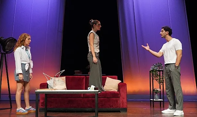 İstanbul Büyükşehir Belediyesi Şehir Tiyatroları, tiyatro sezonunun yeni haftasında 14