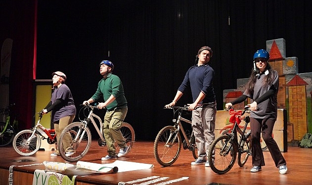 Kocaeli Büyükşehir Belediyesi, “İki Teker Bir Rüya” adlı tiyatro oyunu