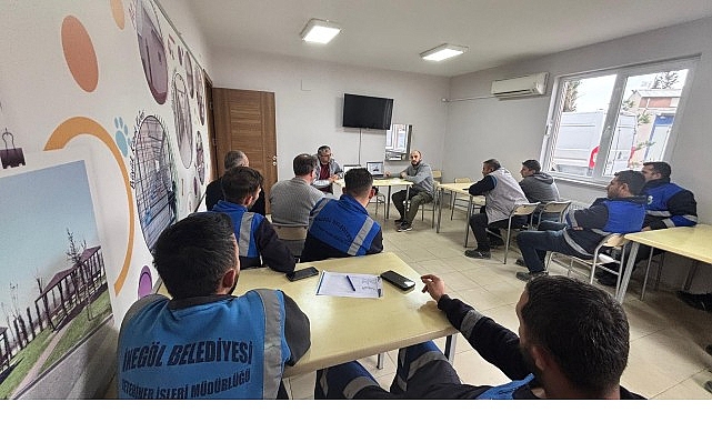 İnegöl Belediyesi, kurum içi eğitimler kapsamında Veteriner İşleri Müdürlüğü personeline